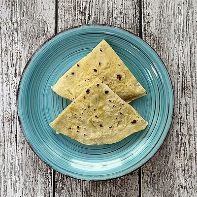 Лепешка панини с картофельным пюре и жареным луком в Луна Рыба по цене 225 ₽