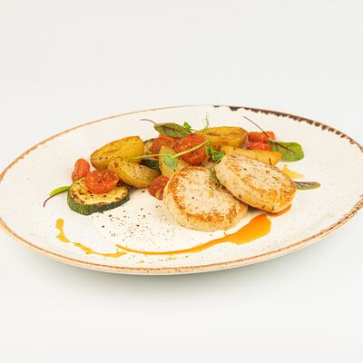 Котлеты из щуки с овощным соте в Kitchen по цене 940 ₽