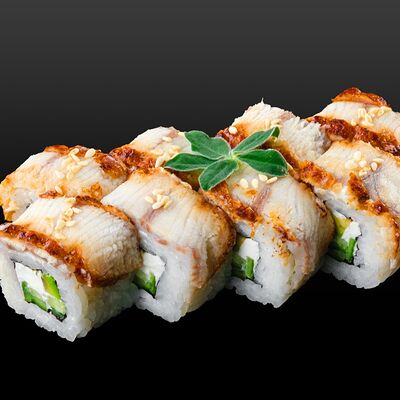 Филадельфия с угрем в Sushi & More по цене 620 ₽