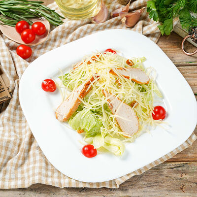 Цезарь с курицей в Хинкали и шашлык Реутов по цене 470