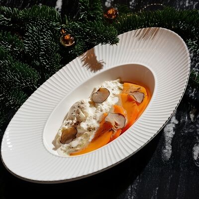 Сливочная буррата с хурмой и трюфелем в Cristal по цене 1100 ₽