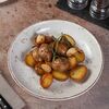 Мини-картофель с розмарином и чесноком в Преснявары Бар по цене 250