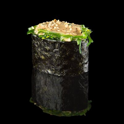 Гункан с чукой в Вкус и лосось по цене 145