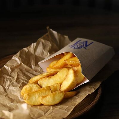 Картофель по-деревенски в Место bistroШаверма в кляре по цене 229 ₽