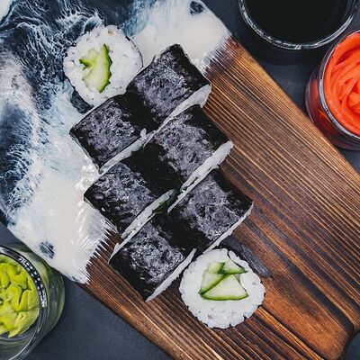 Ролл с огурцом в Sushi Time по цене 180 ₽
