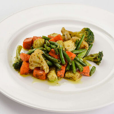 Жареные овощи с карри соусом в БамБуши по цене 125