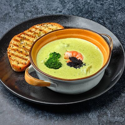 Суп-пюре из брокколи с морепродуктами в Mesto Sushi & Grill по цене 460