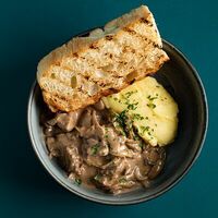 Печень по-строгановски (Stroganoff Style Chicken Liver Stew) в Matteos