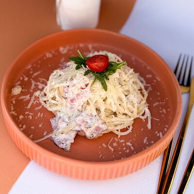 Спагетти Карбонара в Wow Tortik по цене 590 ₽