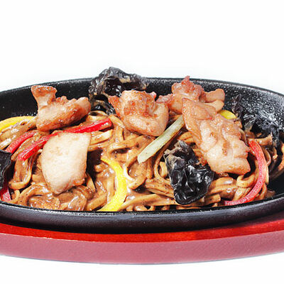 Удон с курицей в перечном соусе в Чайна Тун по цене 250