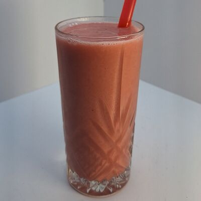 Смузи Клубника-Банан-Лимонв Smart Cafe по цене 520 ₽