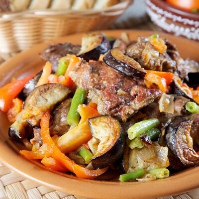 Баклажаны с мясом в Восток Близко по цене 680 ₽