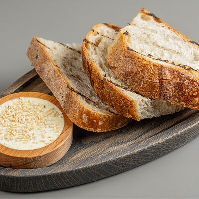 Хлеб из нашей пекарни в Myst по цене 360 ₽