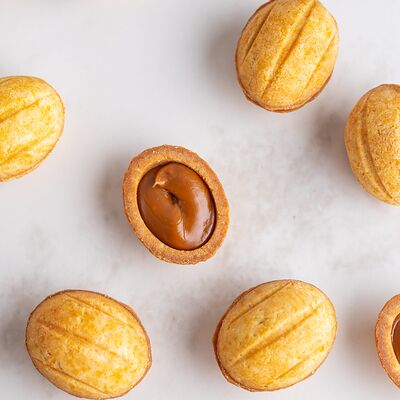 Печенье Орешек с вареной сгущенкой в Мамин Cake по цене 75 ₽