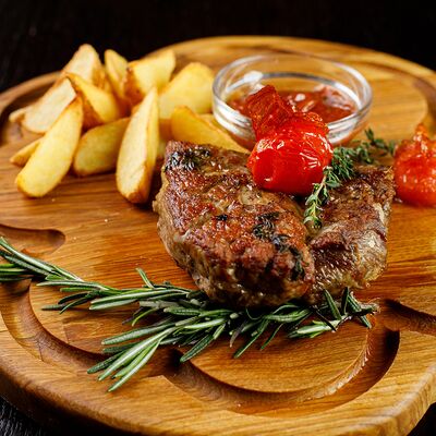 Свинина на гриле в Harat's Irish Pub по цене 760 ₽