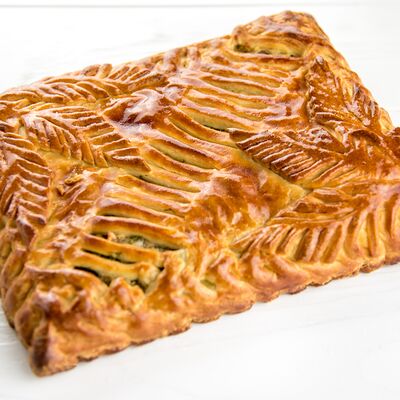 Пирог с курицей и картофелемв Линдфорс по цене 2432 ₽