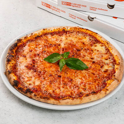Пицца Маргарита 28 см в IL Патио по цене 509 ₽