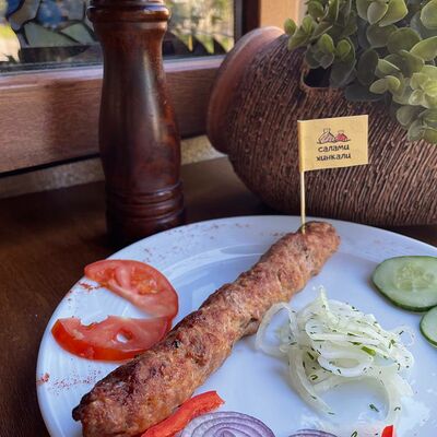 Люля-кебаб из свинины и говядины в Салами Хинкали по цене 325 ₽