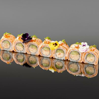 Ролл Опаленный лосось ментайко в OUGI по цене 1870 ₽