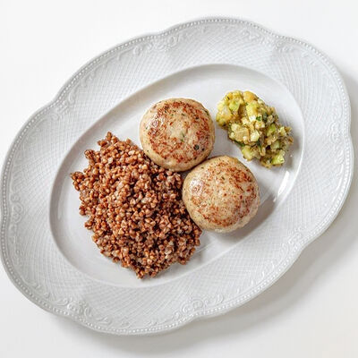 Котлеты из индейки с гречкойв Ava bistro по цене 920 ₽