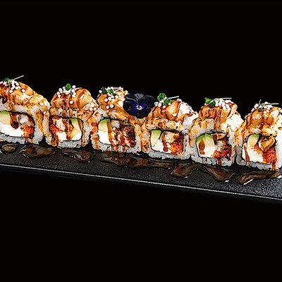 Ролл с угрём и опаленным тунцом в SUSHIлка по цене 1115 ₽