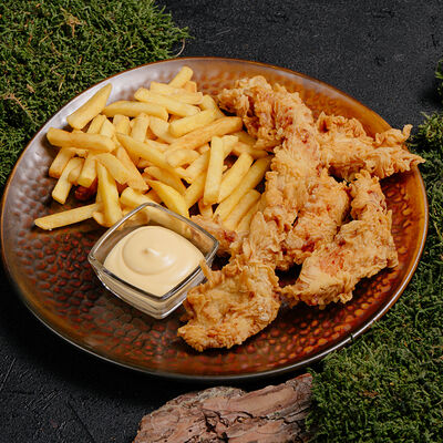 Куриные стрипсы с картофелем фрив Реконструкция по цене 470 ₽