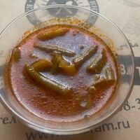 Зеленая фасоль в томатном соусе в Кафе Аль-карамарабская кухня