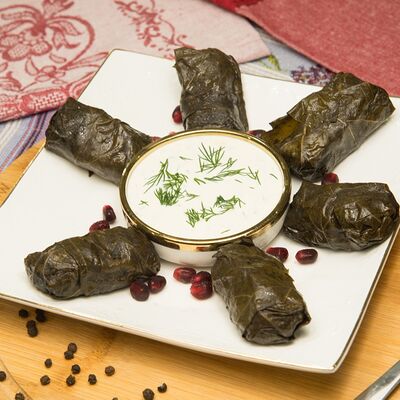 Долма из говядины и свинины в Гурман студия по цене 450 ₽