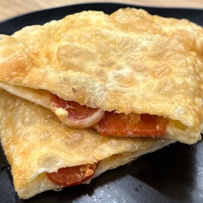 Чебурек Пеперони в Чебурек номер 1 по цене 260 ₽