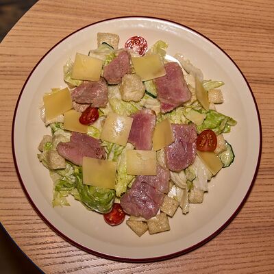 Цезарь с тунцом в Ведро Гвоздей по цене 820 ₽