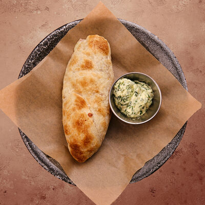 Сулугуни в тесте в The Pivo по цене 350 ₽