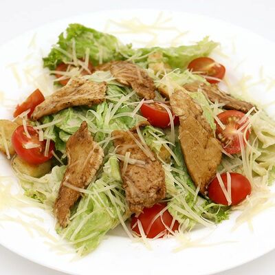 Салат Цезарь с курицей в Hot-Pizza по цене 365 ₽