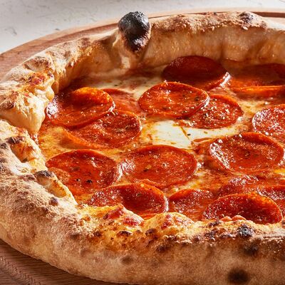 Пицца Дьяволита с фаршированным бортом в Pizzarella36 по цене 860 ₽