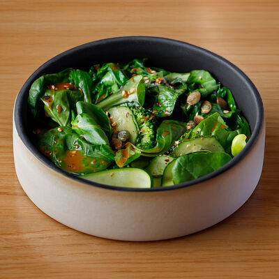 Зелёные овощи с бок-чой в Kenobi по цене 750 ₽