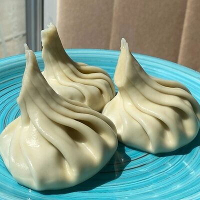 Хинкали с лососем том ям в Хачапури & Кофе по цене 620 ₽