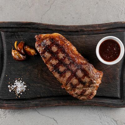 Стейк Стриплойн в Meat bar по цене 1790 ₽
