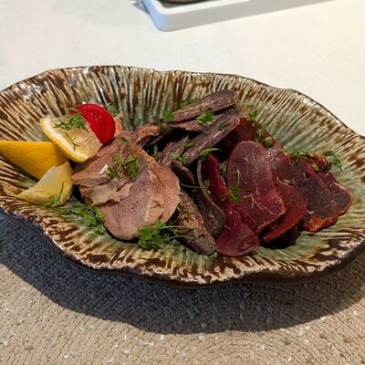 Ассорти мясное 240 гр в Кинкали по цене 1865 ₽