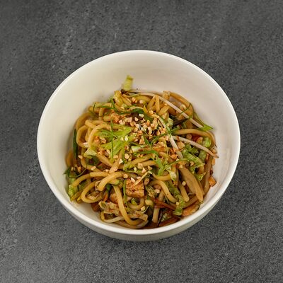 Лапша Пад тай с курицей в Кафе Nебо по цене 400 ₽