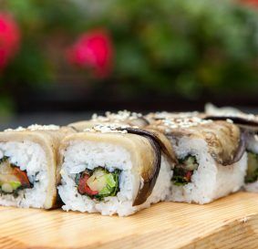 Ролл фирменный Баклажановый край в Рецептор по цене 400 ₽