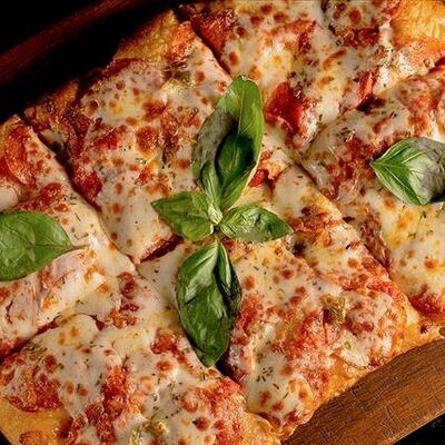 Пепперони в Dolce Far Niente по цене 1000 ₽