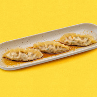 Гедза c креветкой и cоусом понзу в Чико