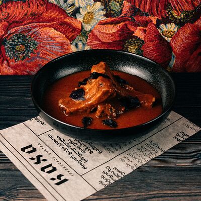 Фирменное харчо с томлеными ребрышками в Грузинскоебистро Каха по цене 664 ₽