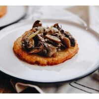 Драники с грибами в Pizzburg