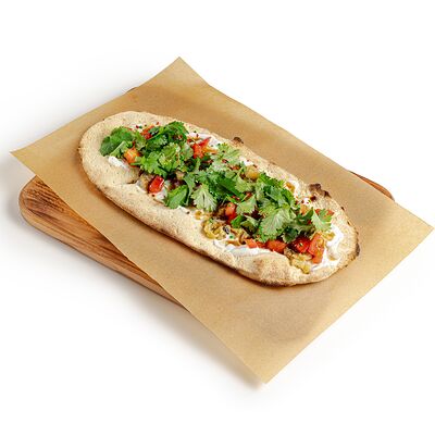 Фокачча с баклажаном и греческим йогуртом в Магадан по цене 440 ₽