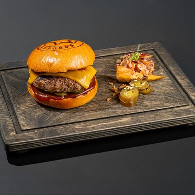 С мраморной котлетой в Вечно Молодой по цене 690 ₽