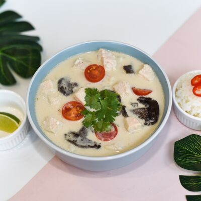 Том Кха с курицей в Pokemania по цене 759 ₽