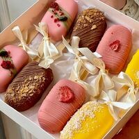Чизкейки на палочке ассорти в Sweets