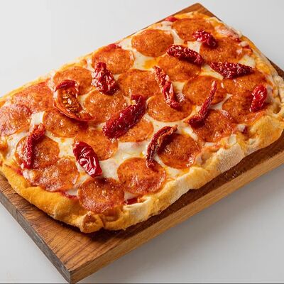 Пепперони с вялеными томатами в Роллпепперони по цене 660 ₽