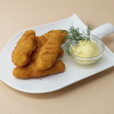 Куриные стрипсы с сырным соусом в Интер-Сити по цене 350 ₽