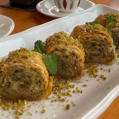 Пахлава с фисташками в Кабанья по цене 210 ₽